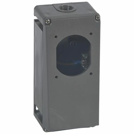 Legrand Boîtier Réversible Passage Hypra Pour Prise 16A 2P+T IP44 Et IP66/67-55 - Plastique 1 Legrand Boîtier Réversible Passage Hypra Pour Prise 16A 2P+T IP44 Et IP66/67-55 - Plastique