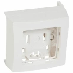 Legrand Cadre Appareillage Saillie 1 Poste Pour Pose Sur Moulure DLPlus épaisseur 16mm - Blanc
