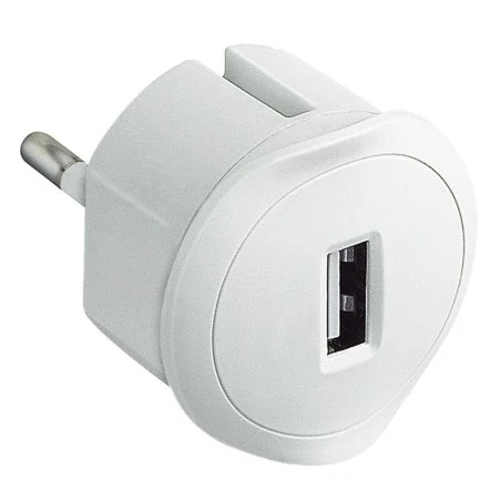 Legrand Chargeur USB 5V 1,5A Maximum Avec Fiche 2P 10A Et Encombrement Réduit - Blanc 1 Legrand Chargeur USB 5V 1,5A Maximum Avec Fiche 2P 10A Et Encombrement Réduit - Blanc