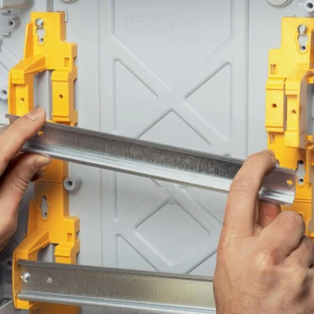 Legrand Coffret PLEXO³ - 12 Modules 2 Rangées - IP65 IK09 - Gris 5 Legrand Coffret PLEXO³ - 12 Modules 2 Rangées - IP65 IK09 - Gris – Image 5