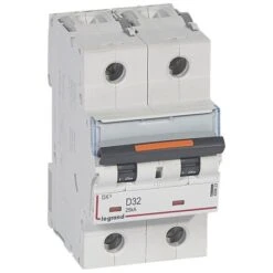 Legrand Disjoncteur DX³ - 25kA - 2P 230V~ à 400V~ - 32A - Courbe D - 3 Modules