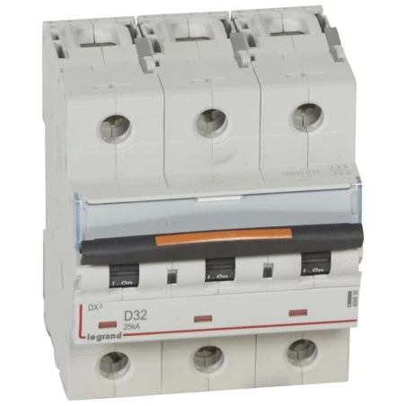 Legrand Disjoncteur DX³ - 25kA - 3P 400V~ - 32A - Courbe D - 4,5 Modules 1 Legrand Disjoncteur DX³ - 25kA - 3P 400V~ - 32A - Courbe D - 4,5 Modules