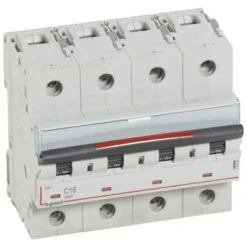 Legrand Disjoncteur DX³ 36kA - 4P 400V~ - 16A - Courbe C - 6 Modules