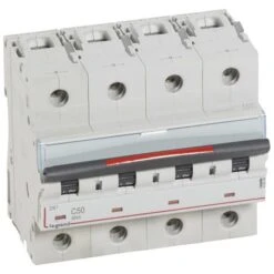 Legrand Disjoncteur DX³ 36kA - 4P 400V~ - 50A - Courbe C - 6 Modules