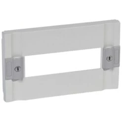Plastron Isolant 1/4 Tour Pour Appareils Modulaires Sur Rail En Gaine à Câbles XL³400 - H 150mm - LEGRAND 020353