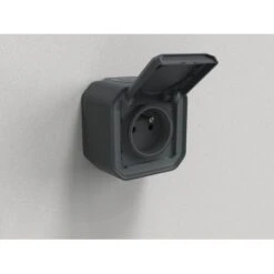 Prise De Courant 2P+T LEGRAND étanche Plexo Anthracite 16A 250V~ IP55 IK08 Livré Complet Pour Fixation Saillie -Maison Moderne Electricite prise de courant 2pt legrand etanche plexo anthracite 16a 250v ip55 ik08 livre complet pour fixation saillie 4