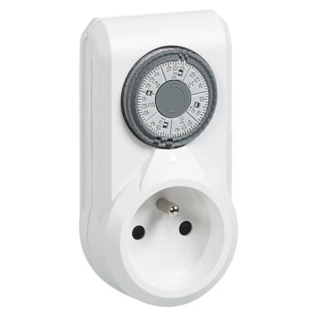 Legrand Programmateur Ménager Hebdomadaire Avec Fiche 2P+T Et Socle 2P+T 16A 1 Legrand Programmateur Ménager Hebdomadaire Avec Fiche 2P+T Et Socle 2P+T 16A