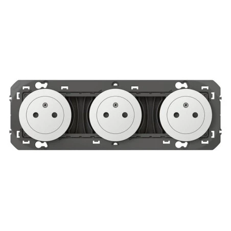 Legrand Triple Prise De Courant 2P+T Surface DOOXIE 16A Précâblées Finition Blanc 1 Legrand Triple Prise De Courant 2P+T Surface DOOXIE 16A Précâblées Finition Blanc